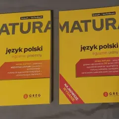 Dwie żółte książki z napisem "Matura język polski", jedna do egzaminu pisemnego, druga do ustnego.