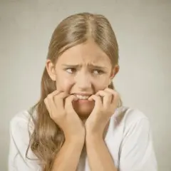 Fobia szkolna: Ile trwa leczenie? Czynniki i realne ramy czasowe