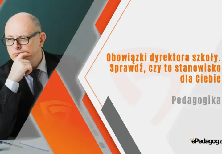 Mężczyzna w okularach i garniturze zamyślony przy biurku z klepsydrą.