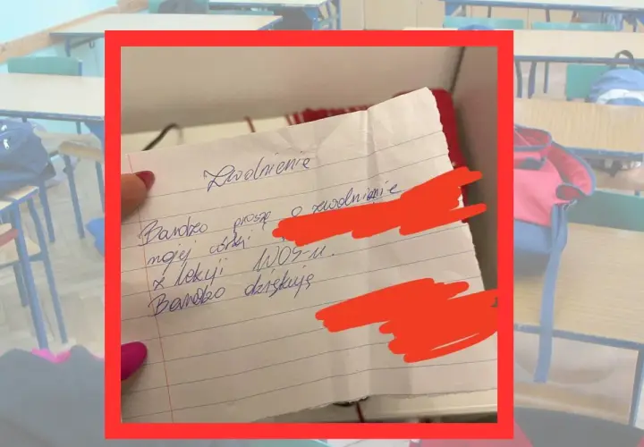 Ręcznie napisana prośba o zwolnienie z lekcji na kartce w kratkę, w tle szkolna sala.