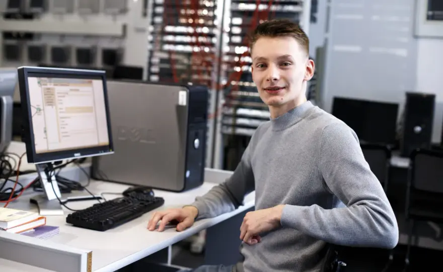 Studia programistyczne - Jak wybrać kierunek dla siebie?