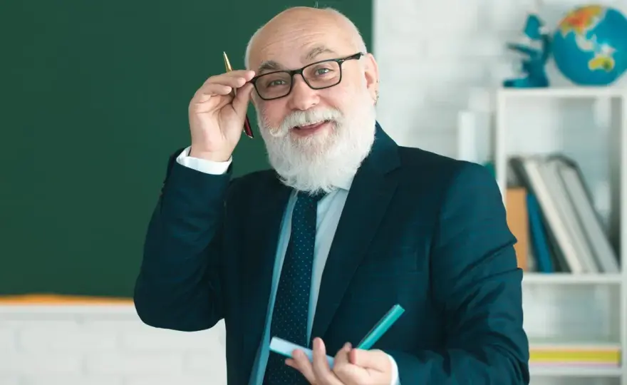 Emerytura dla nauczycieli – 3 ścieżki i warunki. Sprawdź!